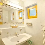 Alpenbad Hohenhaus 4* Tux