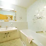 Otel Alpenbad Hohenhaus 4*