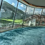 Отель Alpenbad Hohenhaus Тукс