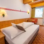 Alpenbad Hohenhaus Отель