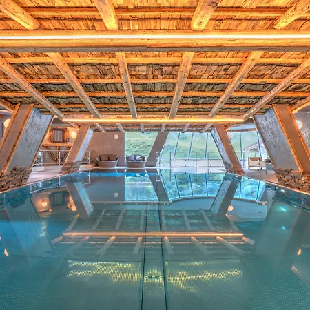 Hotel Alpenbad Hohenhaus Tux