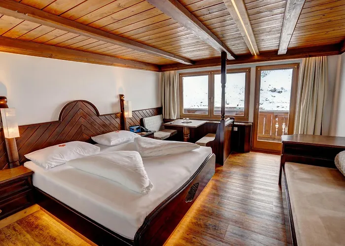 Alpenbad Hohenhaus فندق 4*