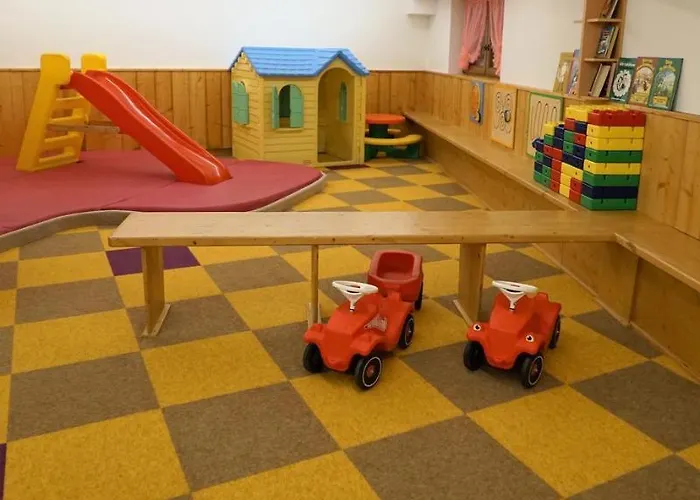 Alpenbad Hohenhaus فندق 4*