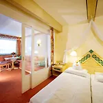 Alpenbad Hohenhaus Hotel 4*