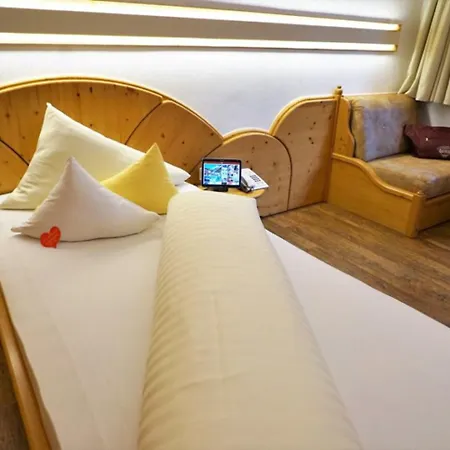 Alpenbad Hohenhaus Otel