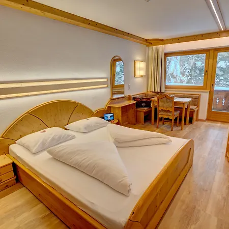 Alpenbad Hohenhaus 4*