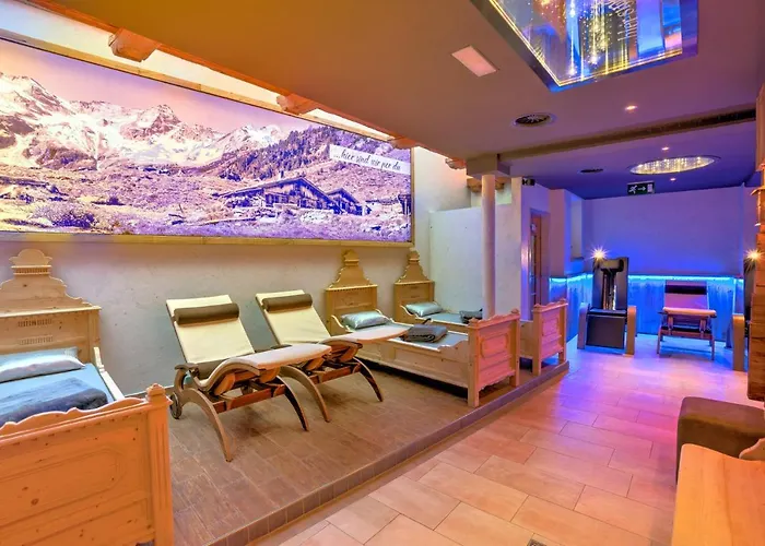 Hotel Alpenbad Hohenhaus Tux