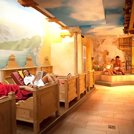 Alpenbad Hohenhaus Hotel 4*